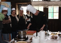 Szkoła gotowania "Oycowizna"- doskonały pomysł na kreatywną i smaczną integrację, a także imprezy okolicznościowe!